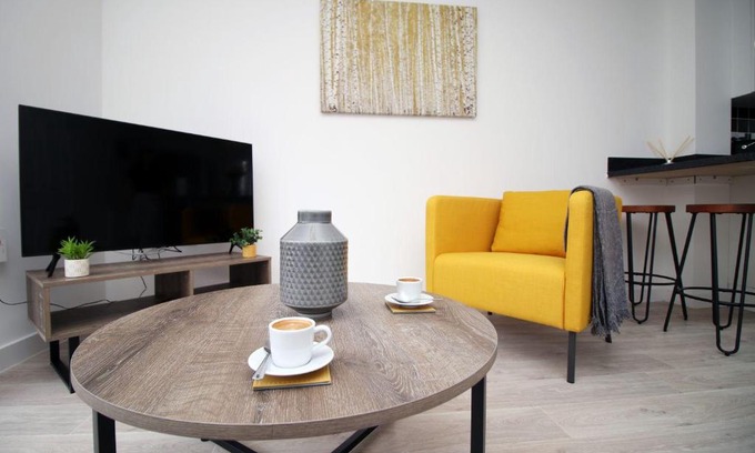St. Thomas Apartment | No1 Marina Walk by Stay South Wales - Family-Friendly Retreat