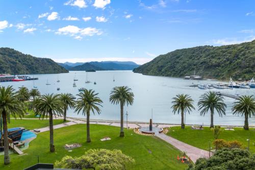 Picton Apartment | Elegant Stay at No 3 @ The Quay with Ocean Views