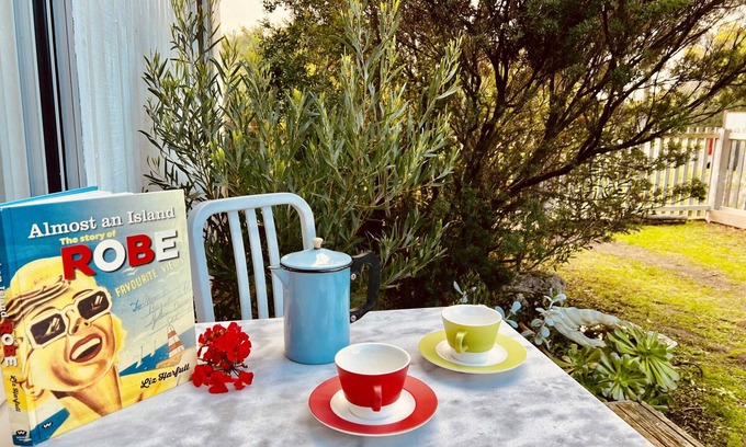 Waterhouse House | Pet-Friendly Retreat at No.34 with Top Guest Ratings