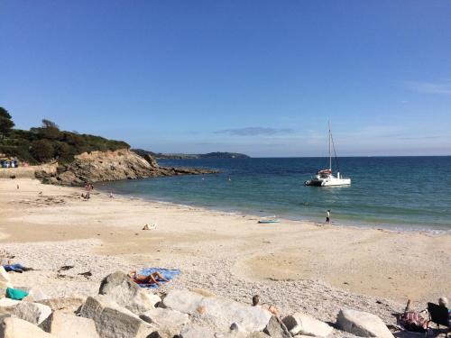 Maenporth House | Exceptional No.48 Falmouth: A Short Walk to the Beach