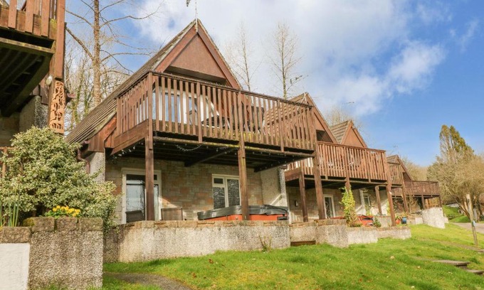 St. Ann's Chapel House | Discover No 51 Valley Lodges: Pet-Friendly Relaxation Awaits