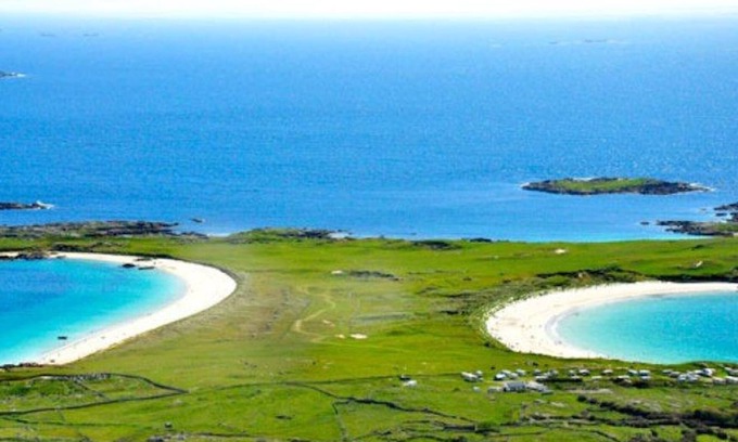 Connemara House | Pet-Friendly No 6 Glynsk Cottages in Cashel - Rated 9.8/10