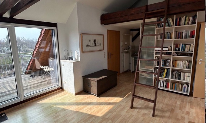 Markkleeberg Apartment | No. 640 Markkleeberg DG: Stargazer