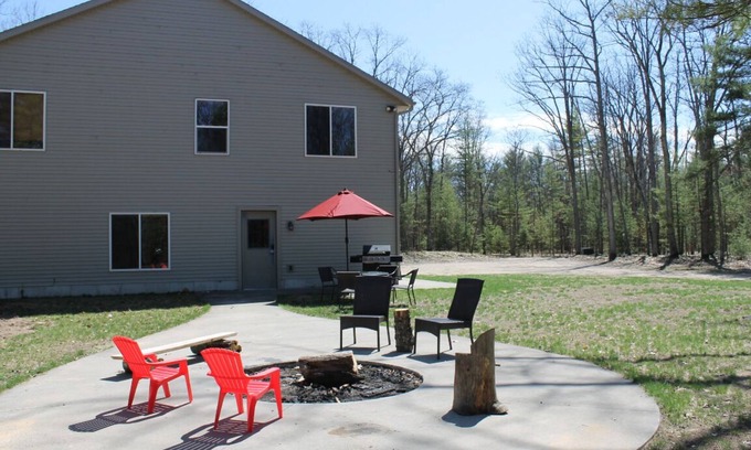 Rapid City House | Experience No Bad Days Up North Near Torch Lake
