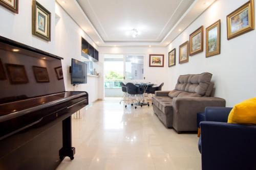 Jurere Internacional Apartment | Prime Location in Jurerê, Just Steps from the Beach