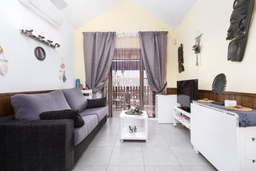 Caleta de Fuste Apartment | Pet-Friendly No & Na Bungalow Montecastillo with Ocean Views