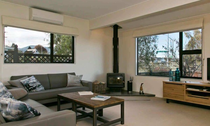 Taupo House | Ideal Location: Walk to Town & Lake, Family-Friendly Stay