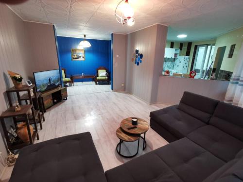 Uricani Apartment | Exceptional Noah Apartment: Pet and Child Friendly Retreat