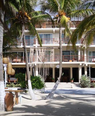 Mahahual Hotel | Discover Noah Beach Hotel & Suites with Private Oceanfront