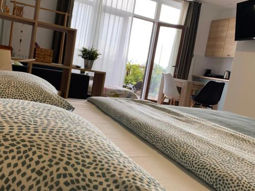 Breznik Plesivicki Apartment | Inviting NOAR Apartment: New Studio with Hot Tub, 4 Stars