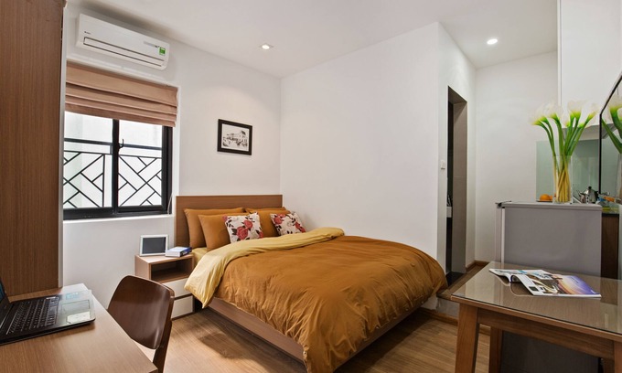 Trung Hoa Nhan Chinh Apartment | Cozy Noble Apartment Cầu Giấy with Breakfast & Kitchen