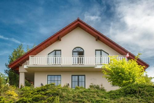 Siepraw House | Enchanting Noclegi Bajama: Family-Friendly with Pool Access