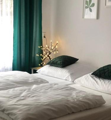 Duszniki Zdroj Apartment | Welcoming Noclegi pod kasztanem: Family-Friendly Retreat