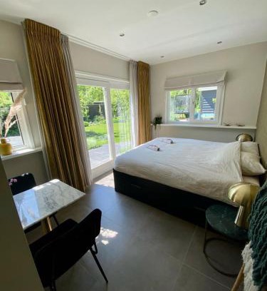 Heerenveen House | Family-Friendly Noflik Heerenveen with Breakfast Included