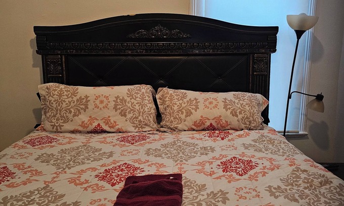 Seventh Ward House | NOLA, 2-bedroom, 5 bed, 2mi from Bourbon St., 3mi, City Park, .5mi, Jazz Fest