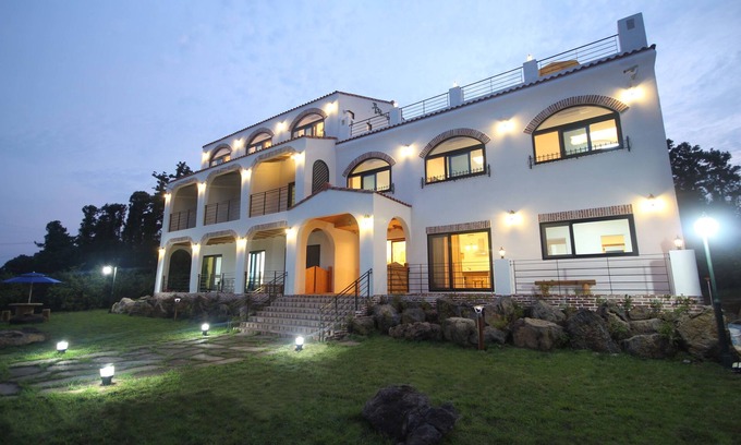 Gangjeong-dong House | Top-Rated Nomad Pension in Jeju with Family-Friendly Amenities