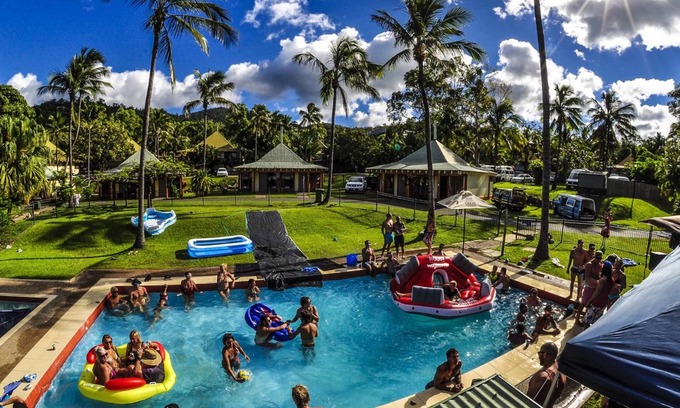 Airlie Beach Hotel | Family-Friendly Retreat at Nomads Airlie Beach with Pool