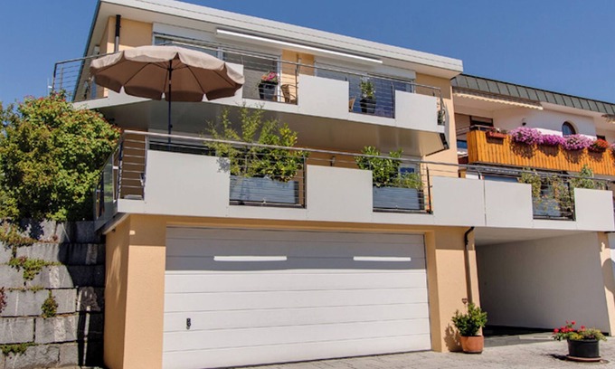 Daisendorf Apartment | Top-Rated Non-Smoking Apartment with Large Terrace & Pool