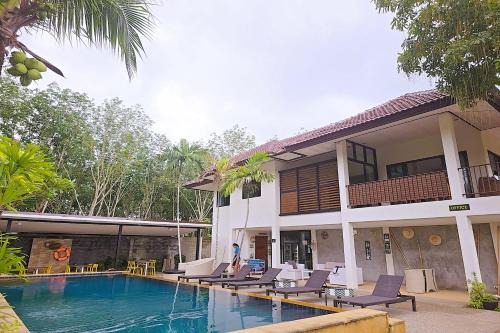 Nong Thale House | Mountain View Retreat with Pool and Oceanfront Access