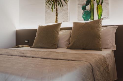 Roccalumera House | Ocean View Retreat at Nonna Germina - Guest Rated 10/10