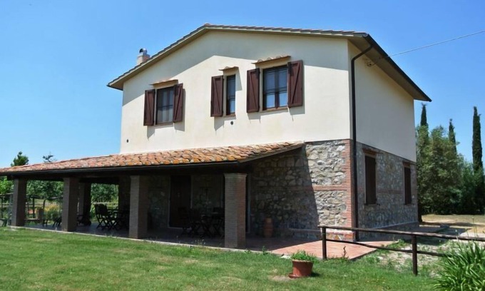 Magliano in Toscana Apartment | Unforgettable Nonno Tobia: Spa, Breakfast & Family-Friendly
