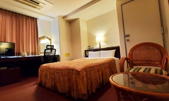 Nobeoka Hotel | Comfortable Nonsmoking Double Room with Breakfast in Nobeoka