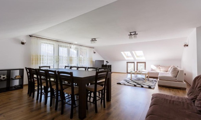 Nehoiu House | Nature Retreat: Guest Rated 9.7 with Breakfast Included