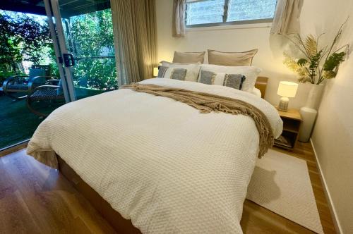 Noosa Heads Apartment | Relax at Noosa Bliss: Pool, Tennis & Gym Awaits You