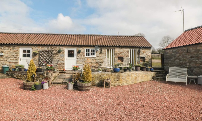 North York Moors National Park Cottage | Discover Norah's Nook: Pet-Friendly Retreat with Cozy Fire