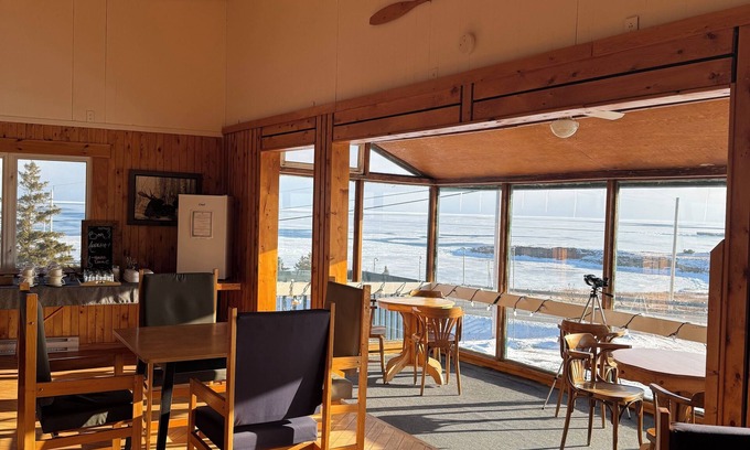 Perce Hotel | Nordet: Eco-Friendly Hotel with Pool and Ocean Views