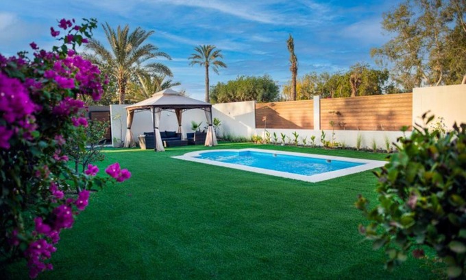 Jannusan Villa | Relax at Nordic Gardens: Family-Friendly with a Pool