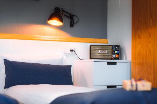 Skinnastadur Cabin | Nordic Natura: Family-Friendly Retreat with Kitchen Amenities