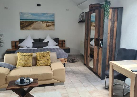 Niebuell House | Nordsee Cottage Ava: Family-Friendly Retreat with Pool Access