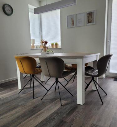 Fedderwardersiel House | Nordseehus-HYGGE: Family-Friendly Retreat with 9.9 Rating