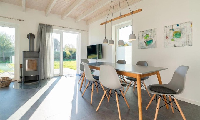 Busum House | Discover NordseeResort Büsum: Top-Rated Pet-Friendly Retreat