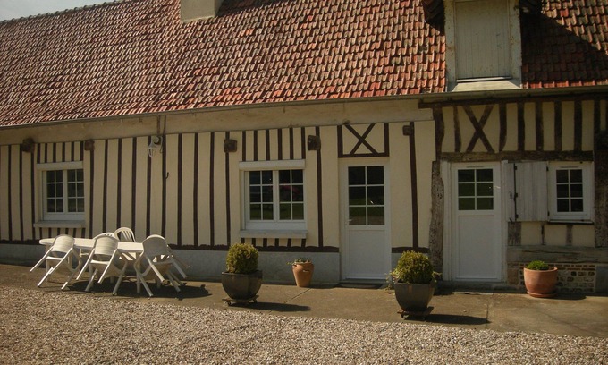 Gueures House | Oceanfront Normandy House for 5 - Guest Rated Perfectly!