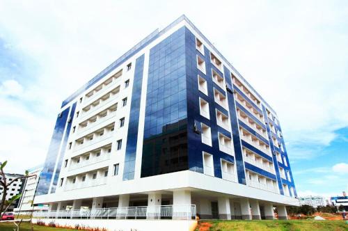 Setor Noroeste House | Experience Noroeste Atrium Platine: Family-Friendly Comfort