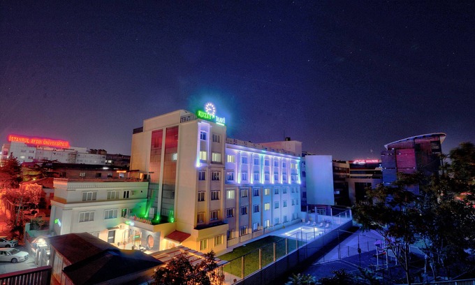 Kucukcekmece Hotel | North Blue Life: Family-Friendly Stay with Great Amenities
