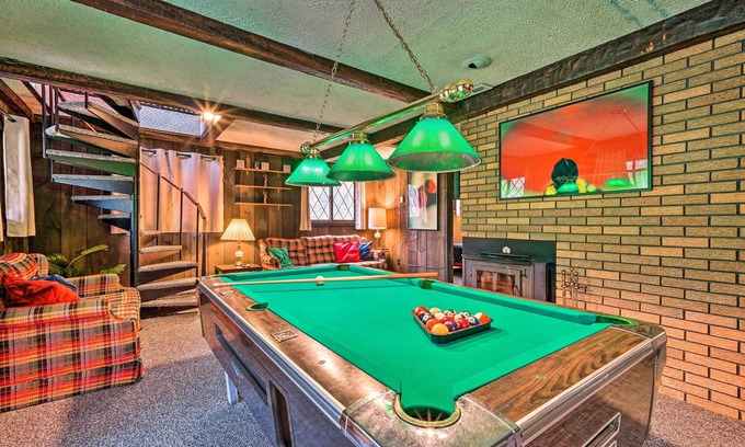 North Creek House | Retro Chalet Retreat: Fire Pit & Pool, Near Gore Mountain