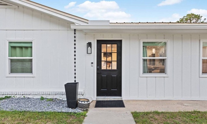De Funiak Springs House | North End Retreat | 4 Bed 3 Bath