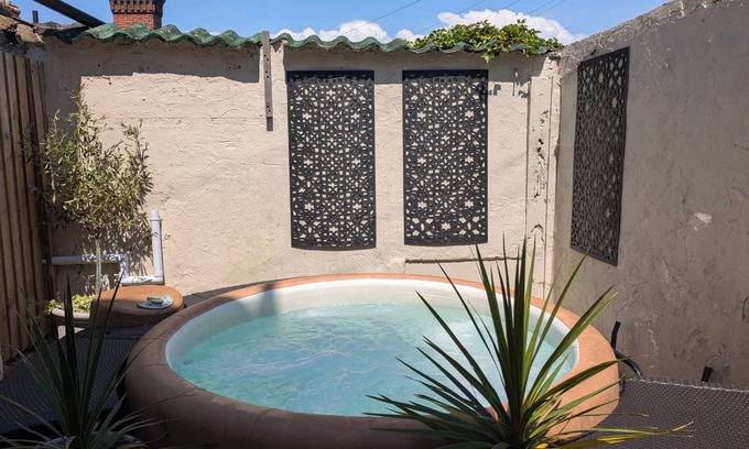Weymouth Cottage | NORTH HARBOUR HOUSE: Pet Friendly Oasis with Hot Tub