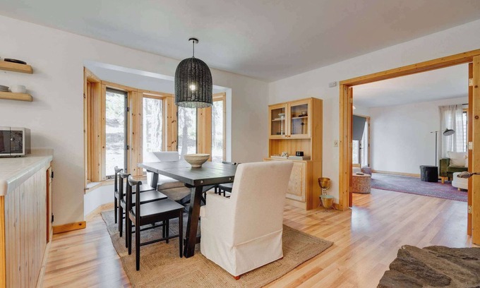 Alpine Meadows House | North Lake Hideaway | Prime Locale for Outdoor Fun