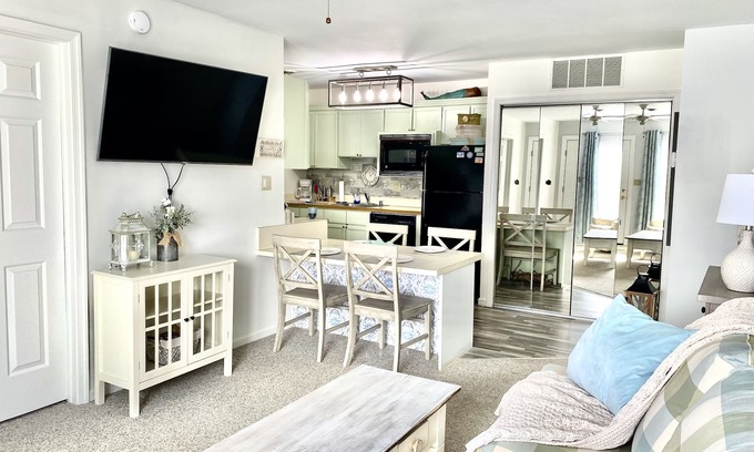 North Ocean City Condo | Oceanfront Retreat: Club Ocean Villa 2 in North OC