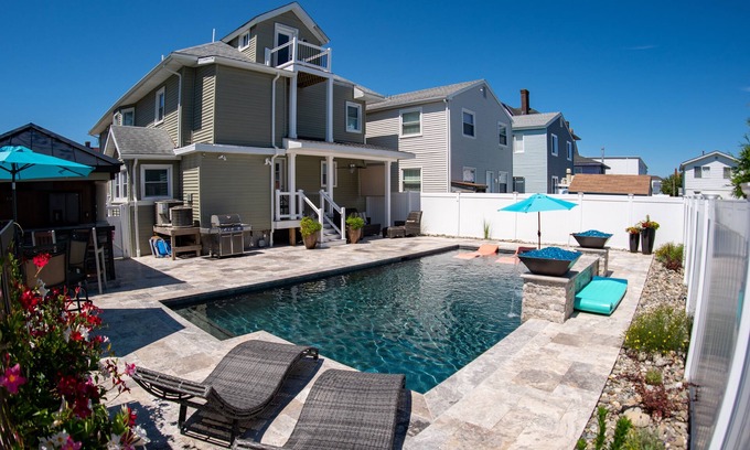 Cape May - Wildwood House | Escape to North Wildwood's SEA UNICORN 6B Oasis Retreat