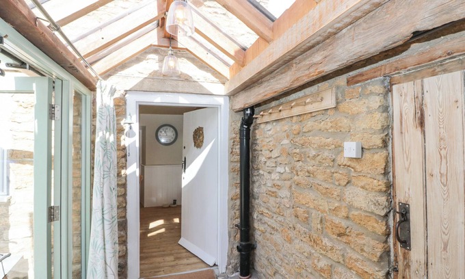 Wykeham House | Northcot: Pet-Friendly Character Cottage in West Ayton