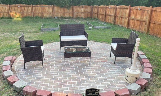 Huntcliff House | Serene Living with Outdoor Space and Exceptional Amenities
