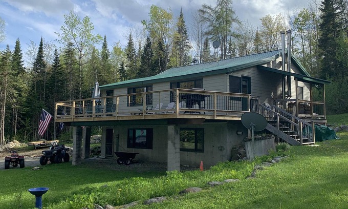Lunenburg Cabin | Discover Northeast Kingdom at Nealpond VT - 10/10 Stay!