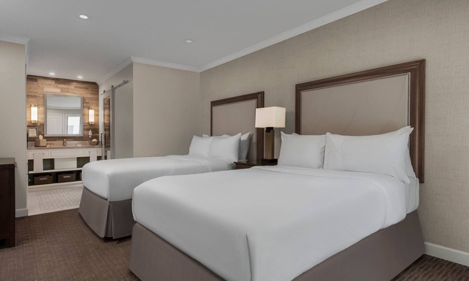 Napa Hotel | Enjoy a Northern California Retreat: 2 Suites by the Park