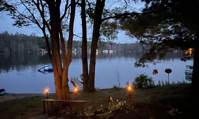 Lake Manuka House | Cozy Northern Dream: Lake House Near Skiing & Golfing