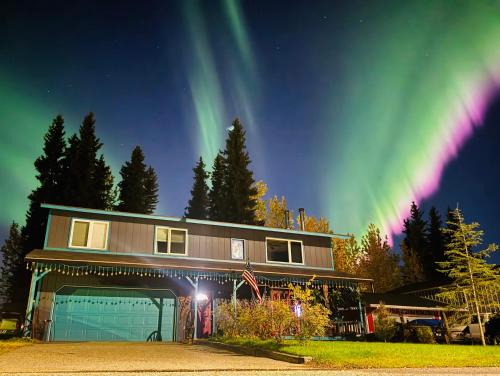 Fairbanks Apartment | Family-Friendly Northern Knights: 4-Star Stay with High Ratings